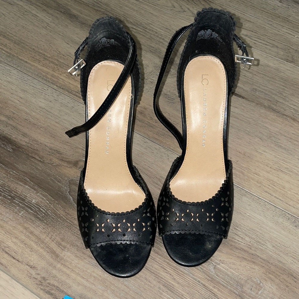 Lauren Conrad black heels size 8